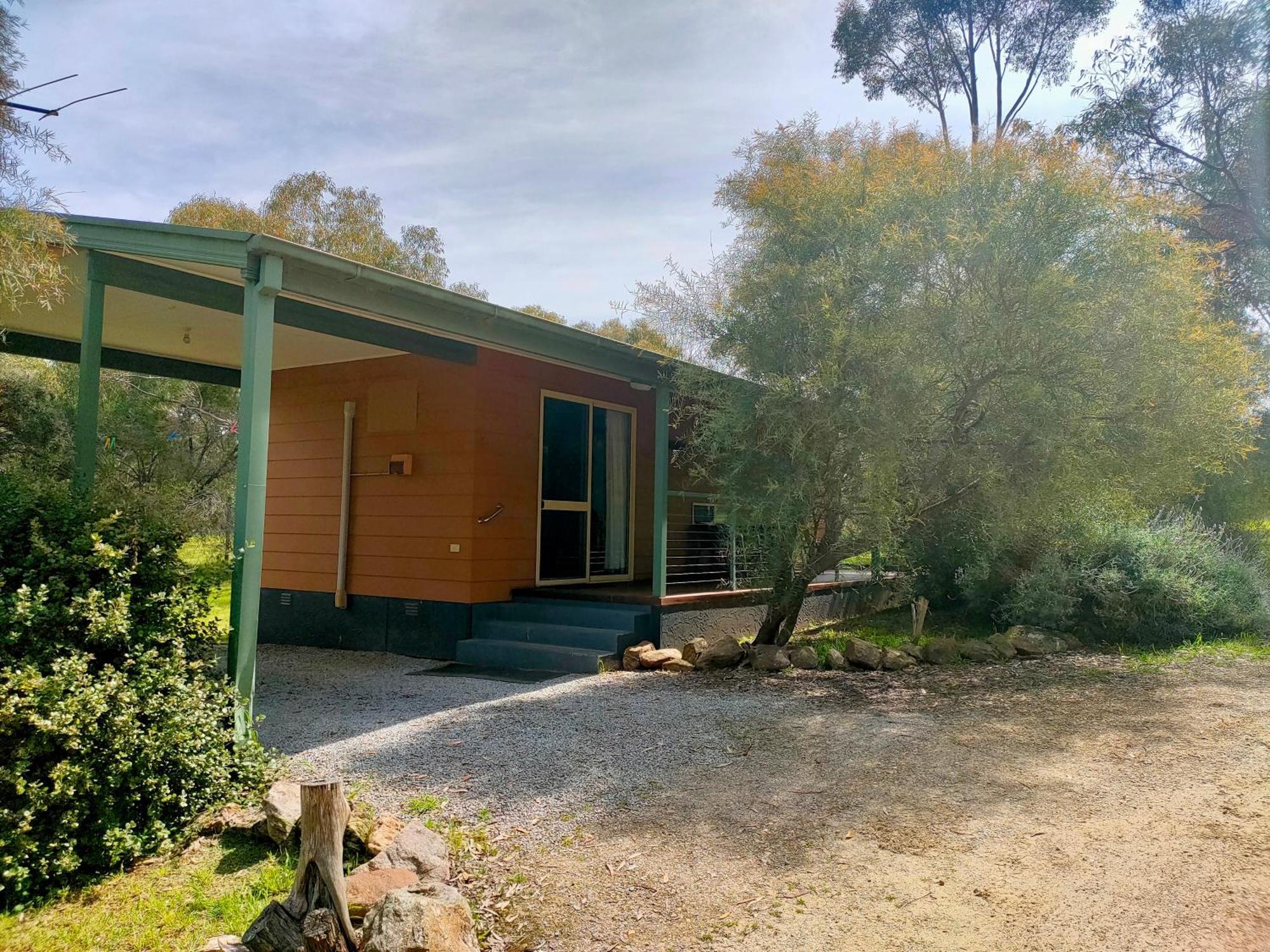 Retreat Lodge